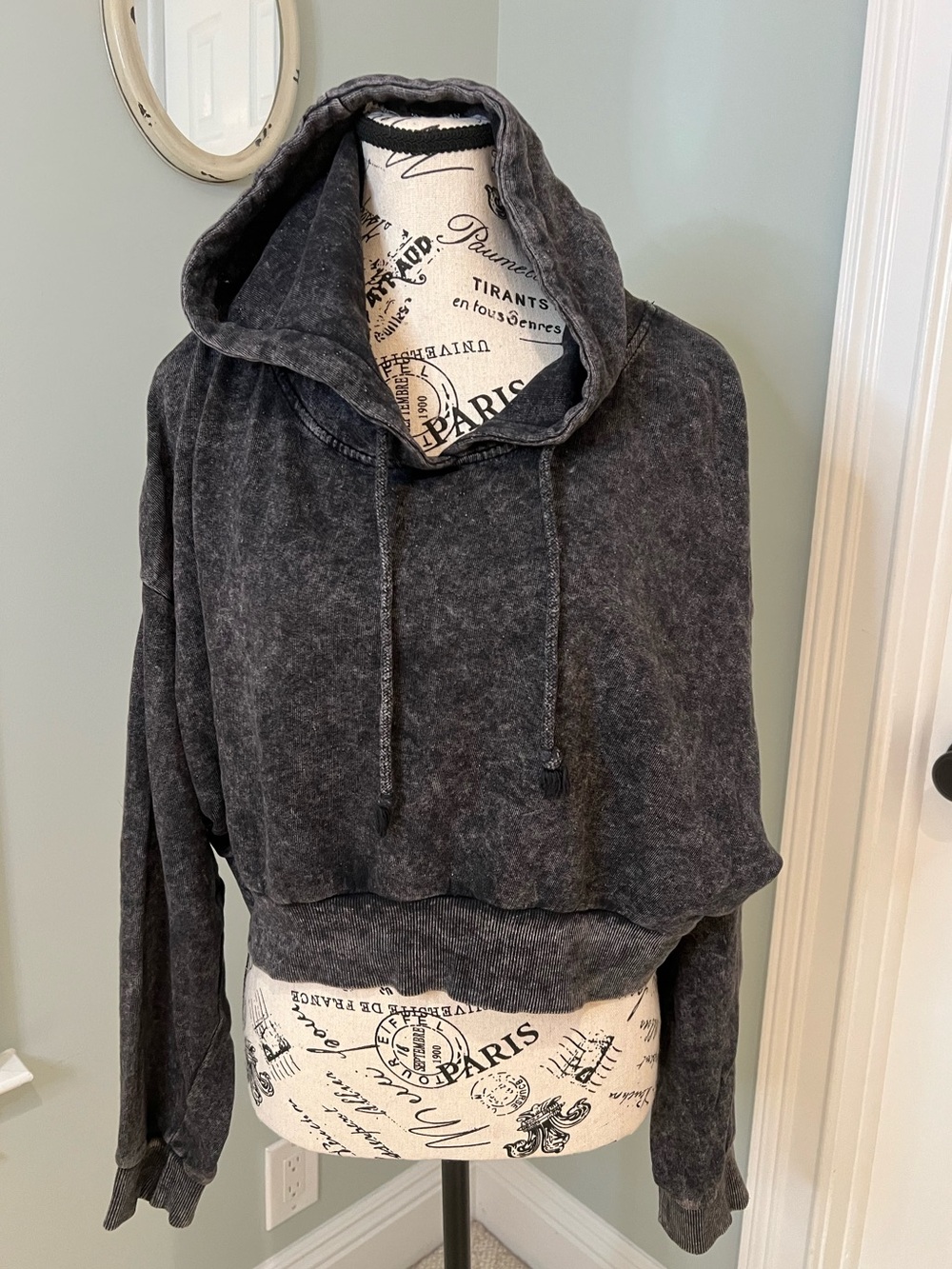 Be You Acid Wash Cropped Pullover Hoodie | Gray-Black | Size L | Like New